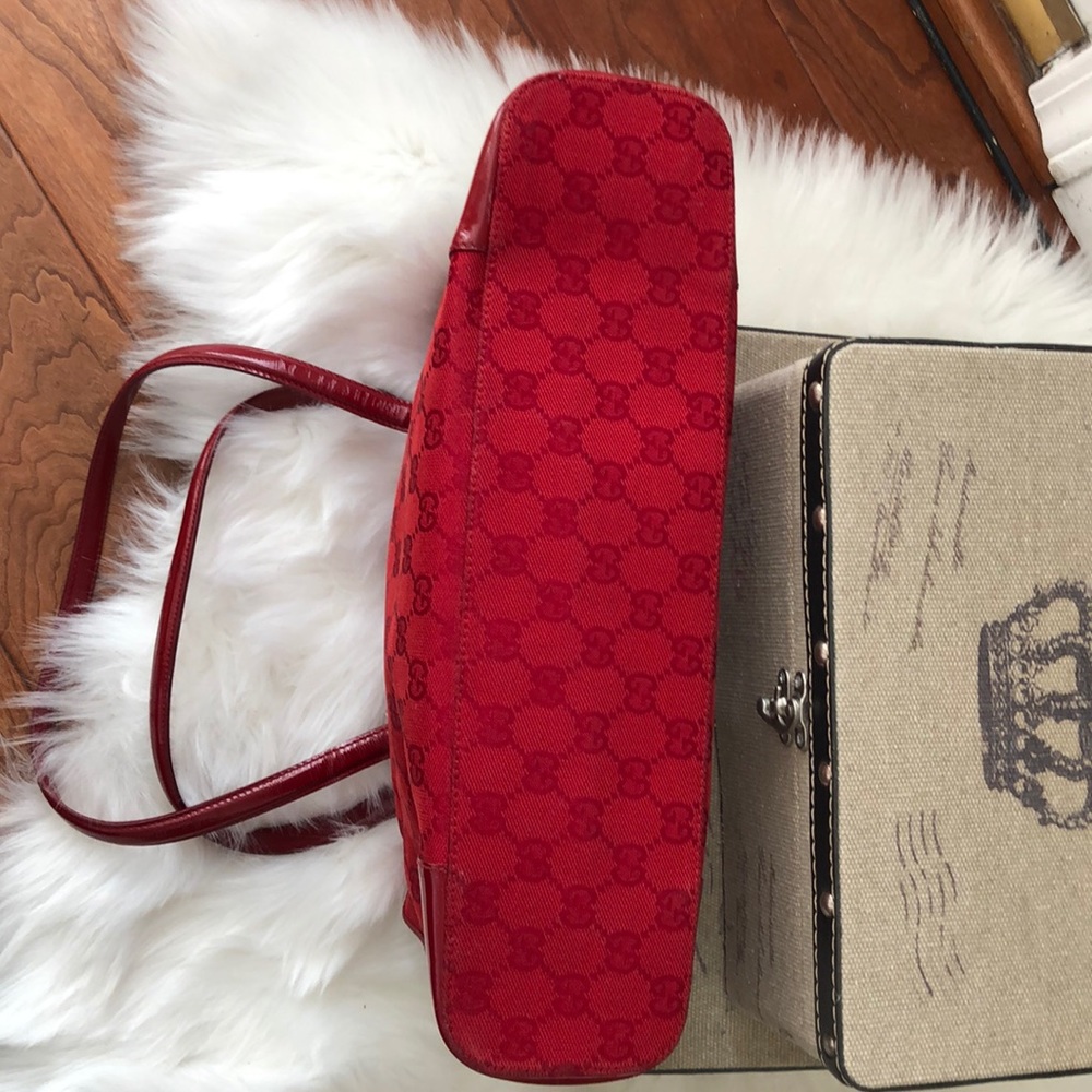 Red patent leather Gucci shoulder handbag ♥️ - Picture 8 of 9